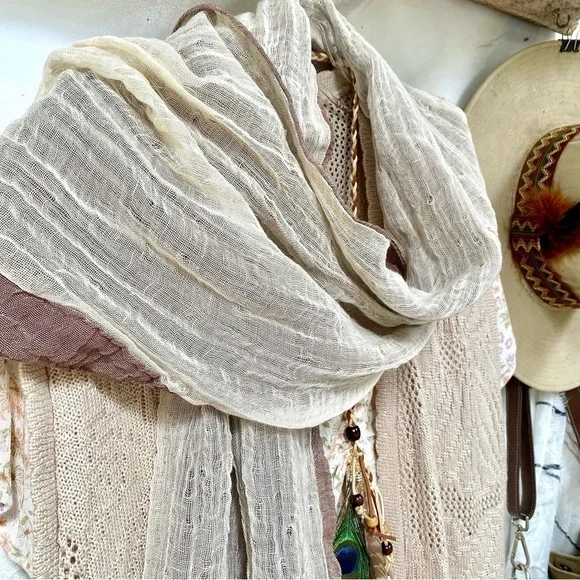 ⭐️Trendy gauze reversible scarf/wrap w prairie/cottage core vibe - Picture 4 of 14